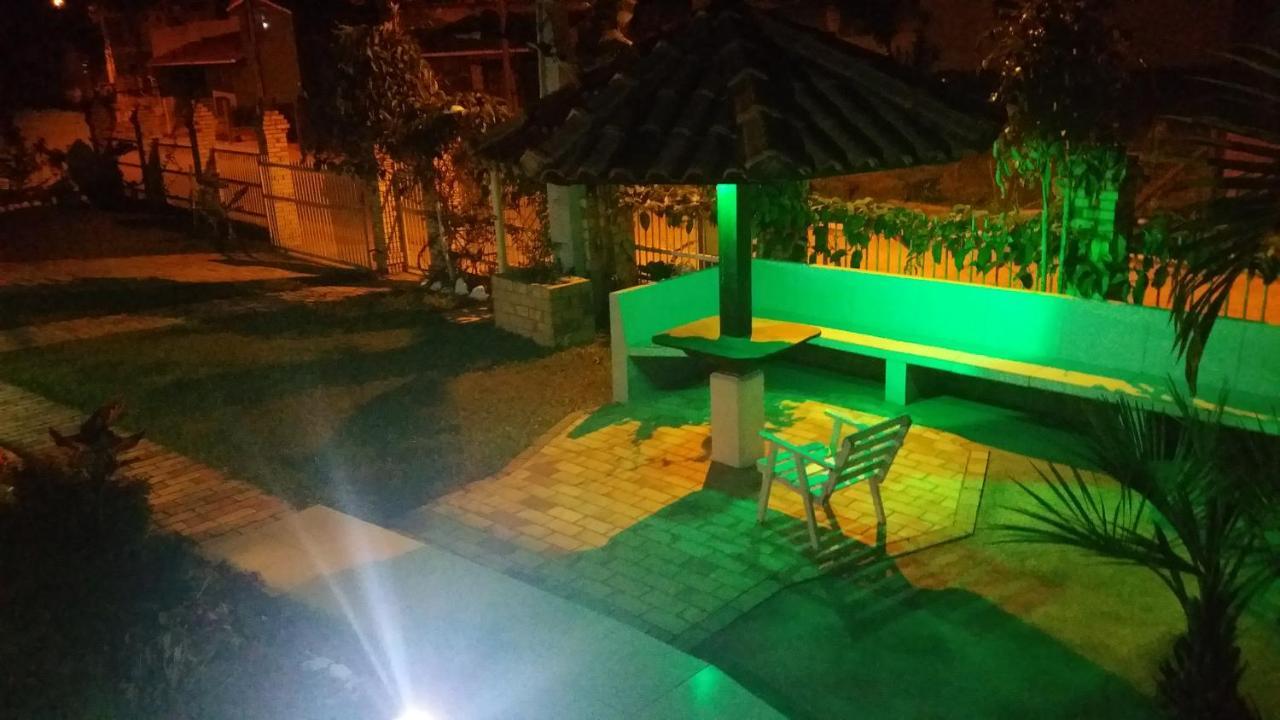 Jardim Da Lagoa Casas De Aluguel De Temporada Гаропаба Екстер'єр фото